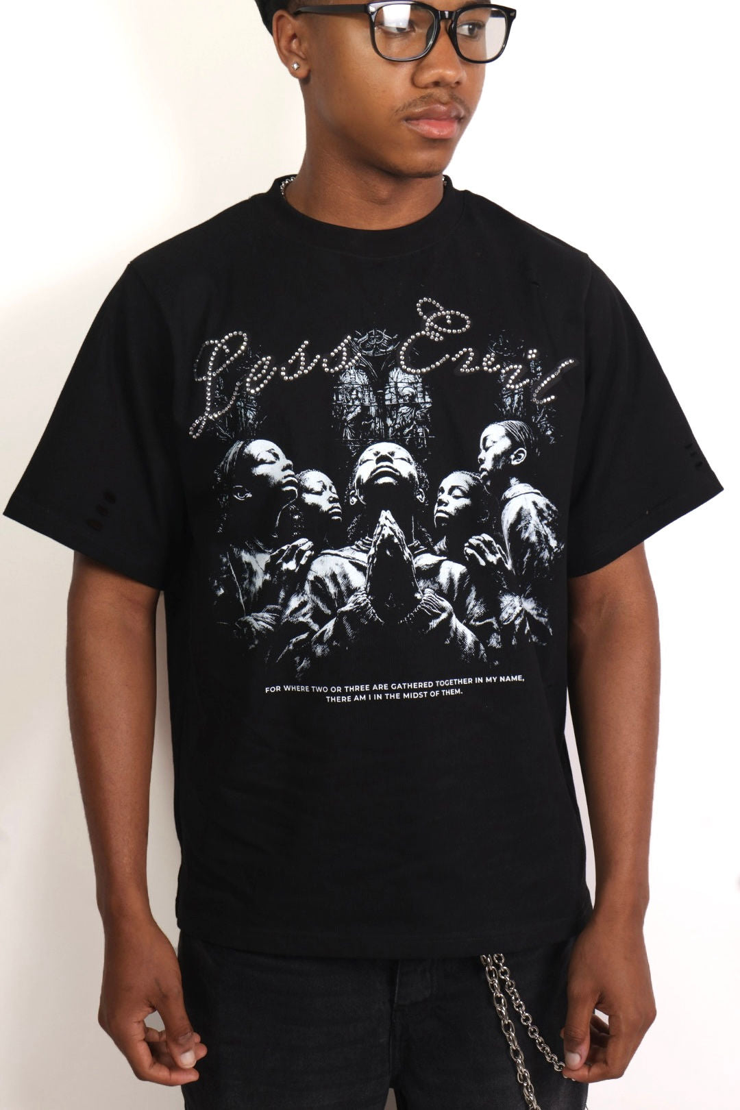 Praying sisters T Shirt